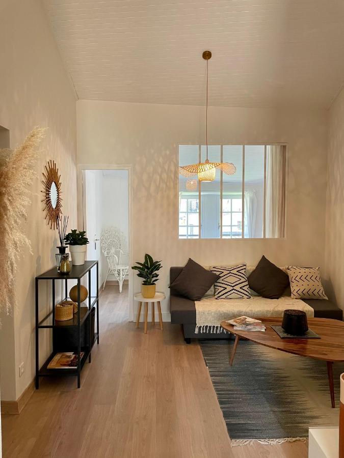 Appartement aux pieds du Palais des Papes. Avignon Extérieur photo
