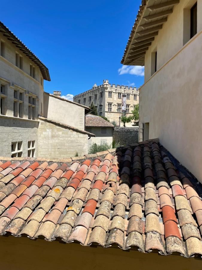Appartement aux pieds du Palais des Papes. Avignon Extérieur photo